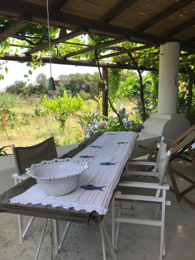 B&B Al Salvatore Di Lipari Esterno foto